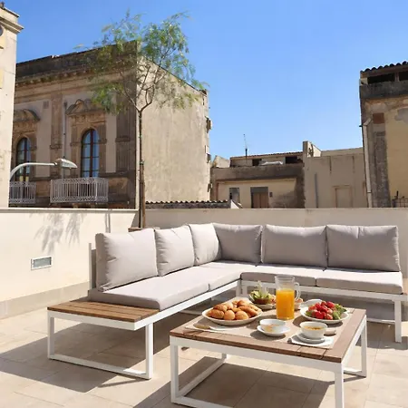 Appartement Terrazza Bianca- Eleganza E Comfort A Due Passi Dal Centro Di